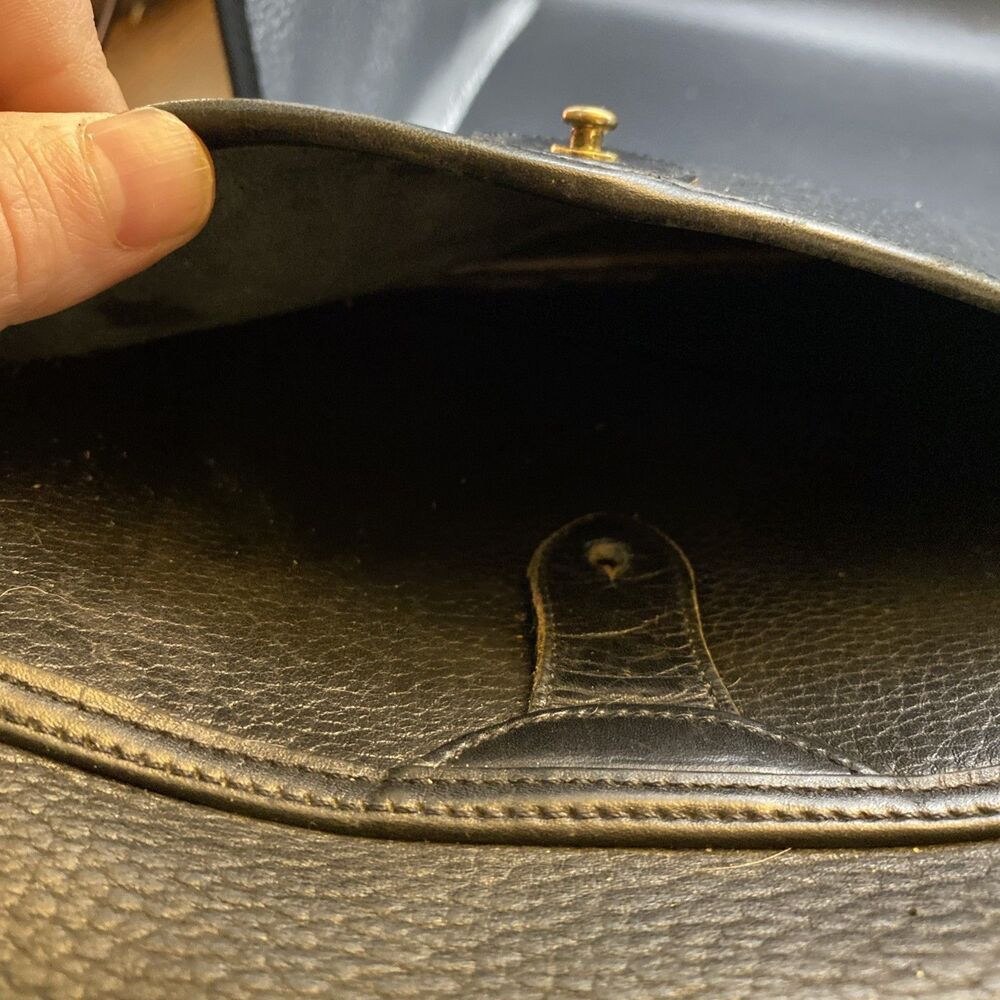 Vintage Dooney & Bourke All Weather Leather Essex Bag - Picture 8 of 16